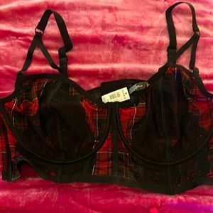 Excellent/perfect condition set of 6 Torrid bras/bralettes size 4! 6 for $45!!!